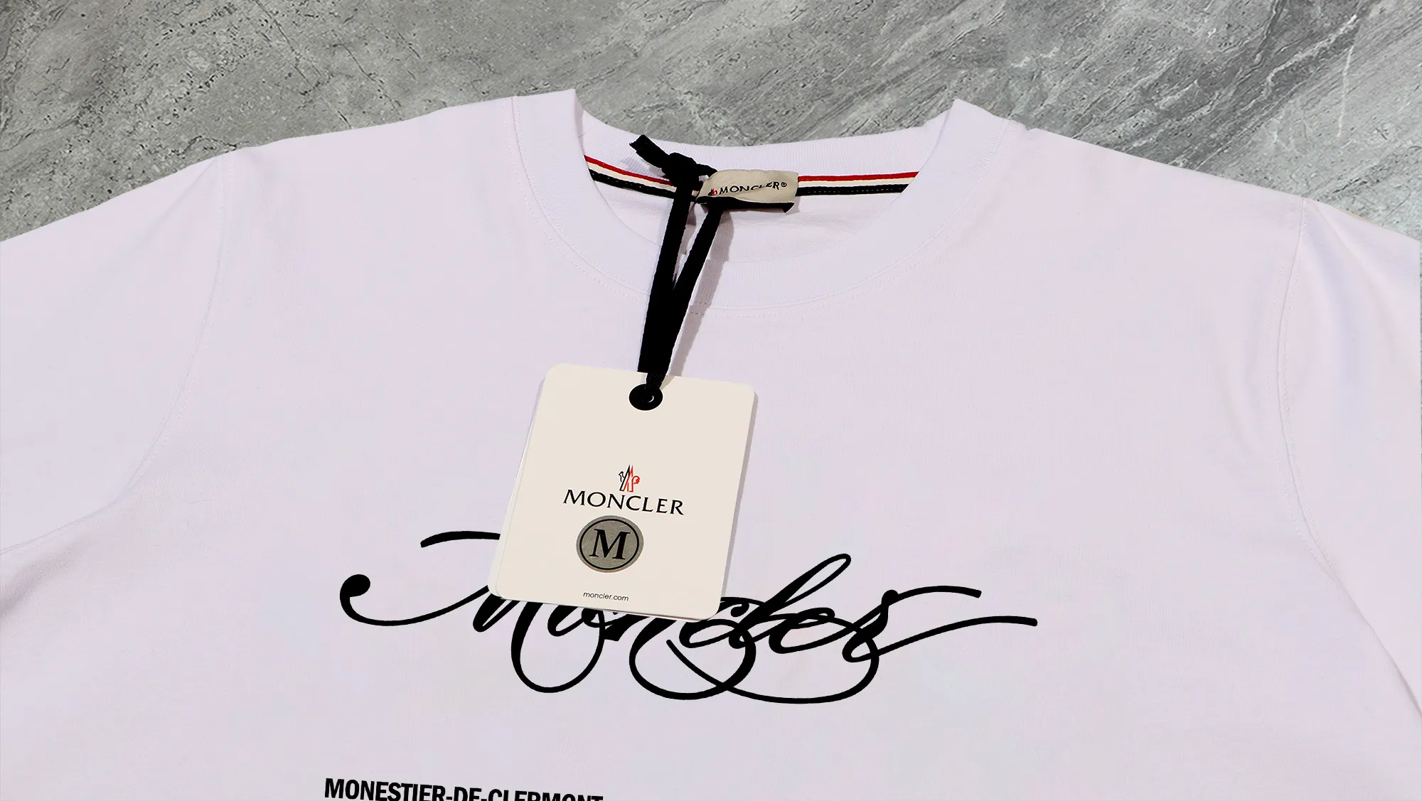 〖 𝐌𝐎𝐍𝐂𝐋𝐄𝐑~ 〗 440g ， 😎 ， ， Factory 2026 T ， ， Premium LOGO， Same Style ：Black White Size：S M L XL 2XL